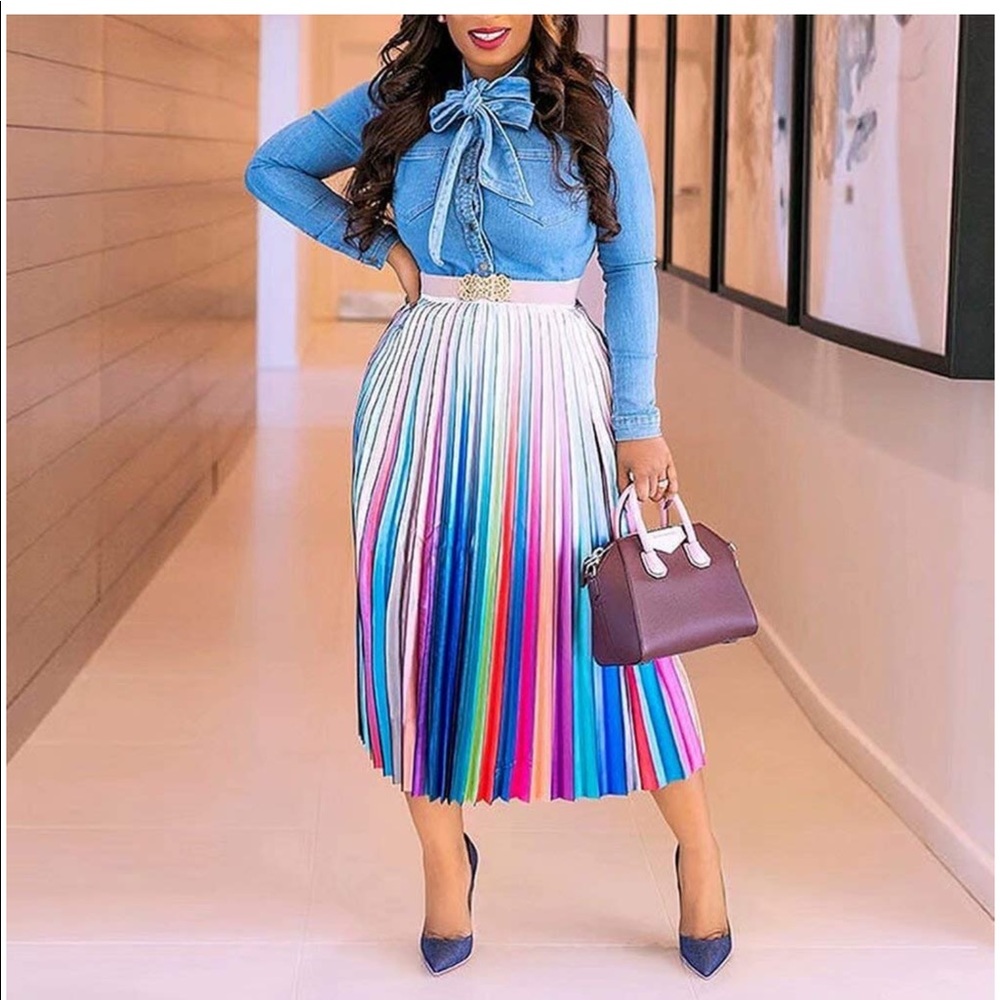 Women Pleated Graffiti Skirt